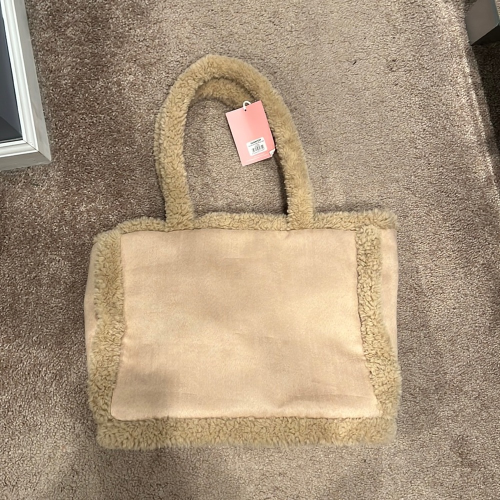Sherpa tote